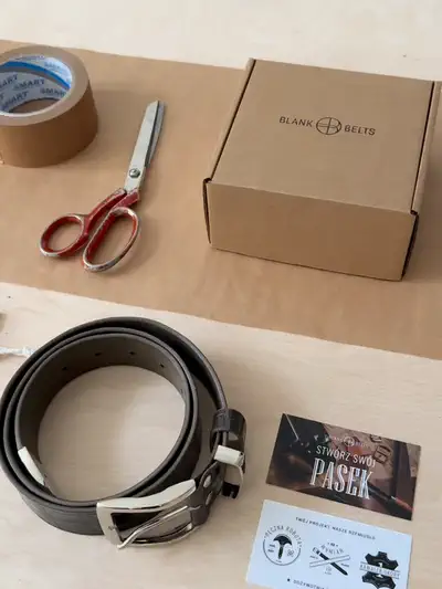 Pakowanie zamówienia BLANK BELTS